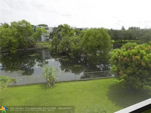 4100 58th Ave, Hollywood FL  33021-1552 exterior