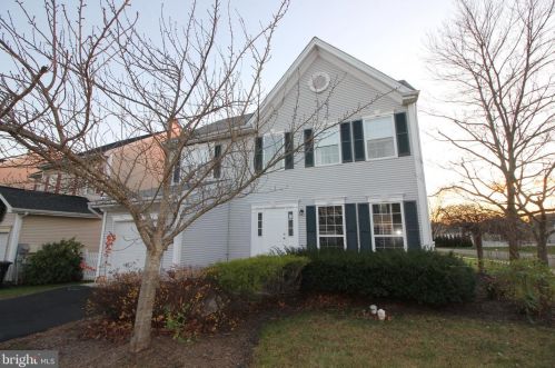 100 Shire Ln, Collegeville, PA 19473-1870