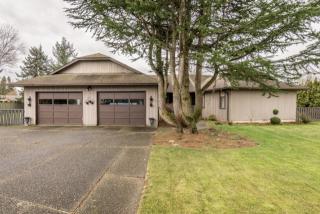 367 Cessna St, Lynden, WA 98264-9518