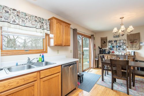 4315 122nd St, Kenosha WI  53158-3924 exterior
