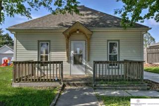 414 Gardiner St, Valley, NE 68064-2607