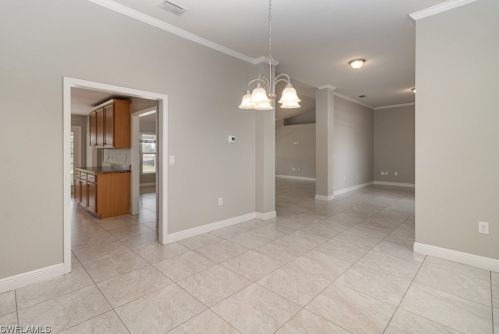 2008 27 Ter, Cape Coral FL  33904-3256 exterior