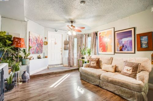 1725 96 Ave, Oakland CA  94603-1909 exterior