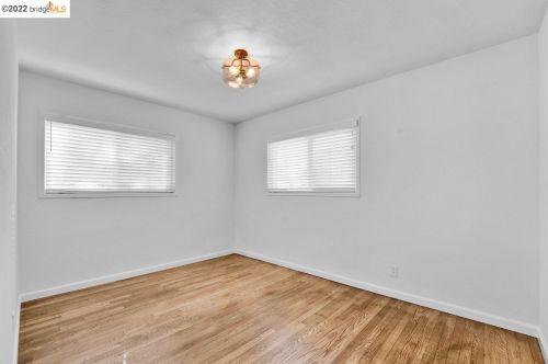 16032 Via Descanso, San Lorenzo CA  94580-2412 exterior