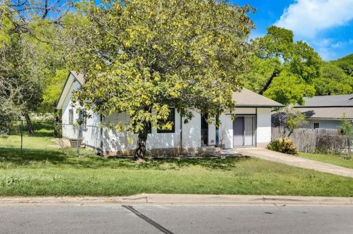 3900 16th St, Austin TX  78721-1249 exterior