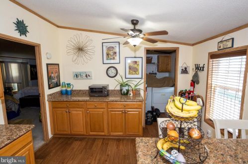 266 Tony Cir, West Deptford NJ  08051-1948 exterior