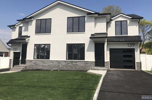 139 Philip Ave, Elmwood Park NJ  07407-2136 exterior