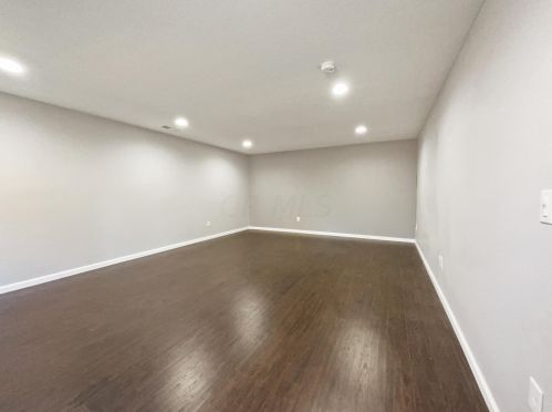 7954 Narrow Leaf Dr, Blacklick OH  43004-6045 exterior