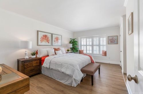 309 Regatta Way, Seal Beach CA  90740-5985 exterior