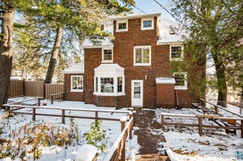2331 4th St, Duluth, MN 55812-1431