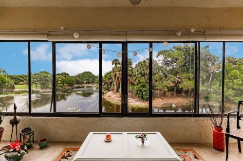 955 Palm View Dr, Naples, FL 34110-1276