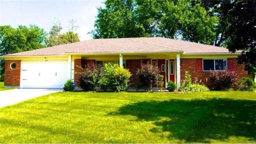 7104 Cranlyn Dr, Englewood, OH 45322-2512
