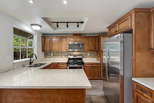 2013 Waltzer Rd, Santa Rosa CA  95403-1827 exterior