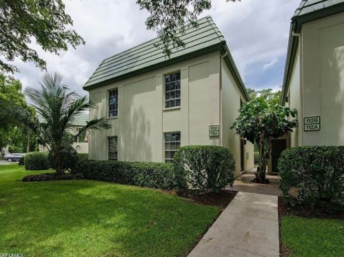 110 Bobolink Way, Naples FL 34105-2489 exterior