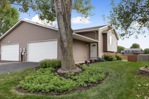 15065 Glenbrook Ave, Lino Lakes, MN 55038-8474