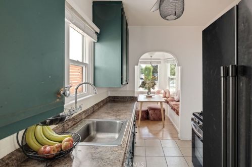 223 57th St, Long Beach CA  90805-4607 exterior