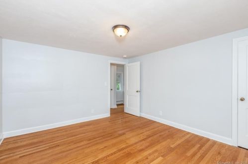 55 Forest St, Hartford CT  06118-2311 exterior