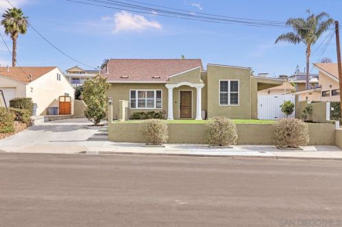 2643 Grandview St, San Diego, CA 92110-1032