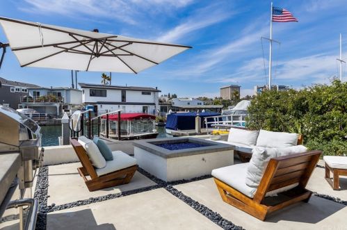 605 36th St, Newport Beach, CA 92663-3206