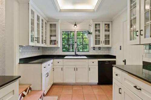 3801 Ewing Ave, Minneapolis MN  55410-1051 exterior