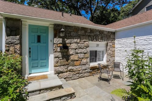27 Chadwick Rd, White Plains, NY 10604-1802