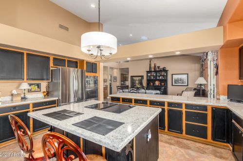 18871 88th Dr, Peoria, AZ 85382-8529