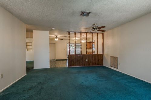 1113 Gulf Oaks Dr, Tarpon Springs, FL 34689-2905
