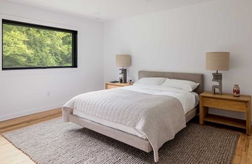 511 Breezy Hl Rd, Hillsdale NY  12529-5056 exterior