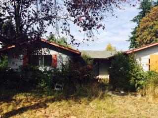 2374 Laurelhurst Dr, Eugene, OR 97402-1213