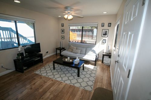 118 Sherwood Blvd, Big Bear City CA  92314-8933 exterior