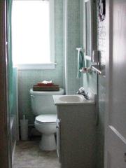 571 Chester Pike, Prospect Park PA  19076-1406 exterior