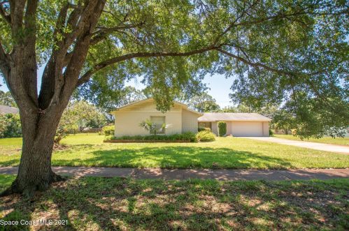4265 Flintshire Way, Titusville, FL 32796-1026