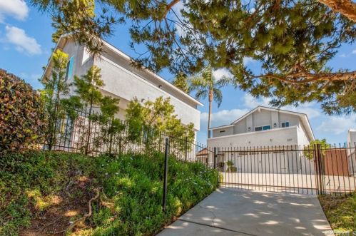 2227 California St, Oceanside, CA 92054-5709