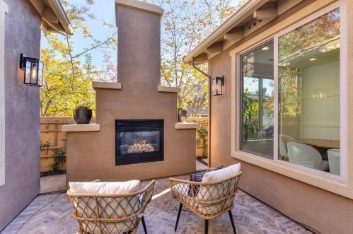 404 Syrah Ct, Folsom CA  95762-7715 exterior