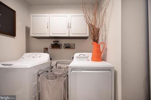 318 Bluecoat St, Dover DE  19901-8862 exterior