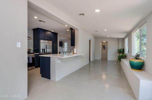 221 Calle De Jardin, Tucson AZ  85711-3406 exterior