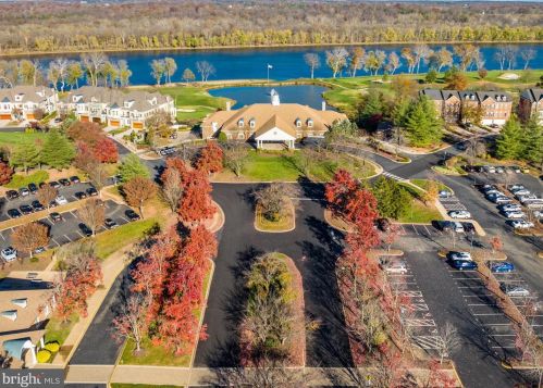 18506 Pelicans Nest Way, Leesburg VA  20176-3963 exterior