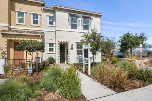 17081 Laurel Rd, Morgan Hill, CA 95037-4402