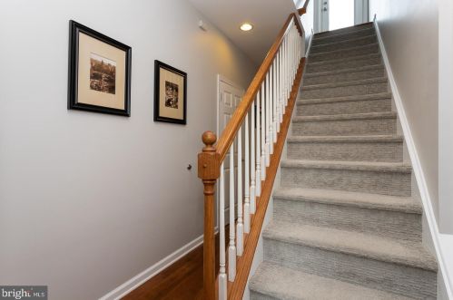 726 24 St, Philadelphia PA 19146-2540 exterior