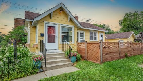 315 35th St, Minneapolis, MN 55408-4535