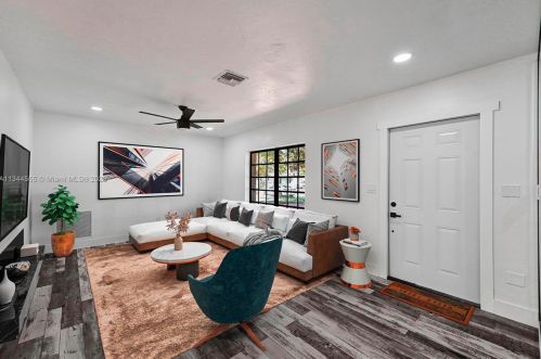 15420 103rd Pl, Miami, FL 33157-1450