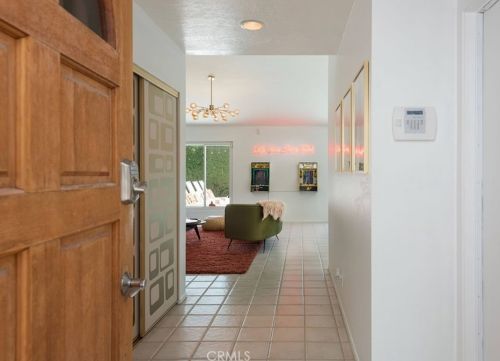 3670 Mesquite Ave, Palm Springs CA  92264-3400 exterior
