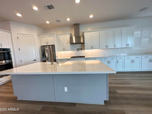 19670 Mulberry Dr, Buckeye AZ 85396-2135 exterior