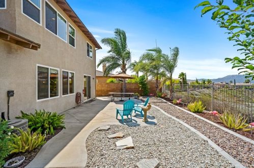 45035 Rutherford St, Temecula CA  92592-5529 exterior