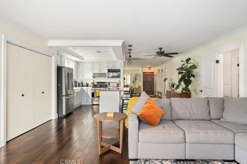 1932 Montair Ave, Long Beach CA  90815-3011 exterior