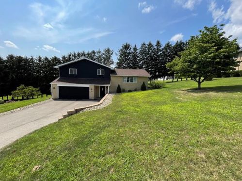 53 Rex Dr, Hopwood, PA 15445-2022
