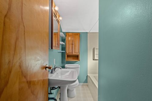 683 1st Ave, Bridgeville PA  15017-1341 exterior