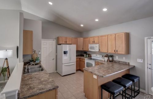 191 Galatea Dr, Pueblo CO  81007-2708 exterior