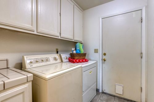 1320 I St, Rio Linda CA  95673-4403 exterior