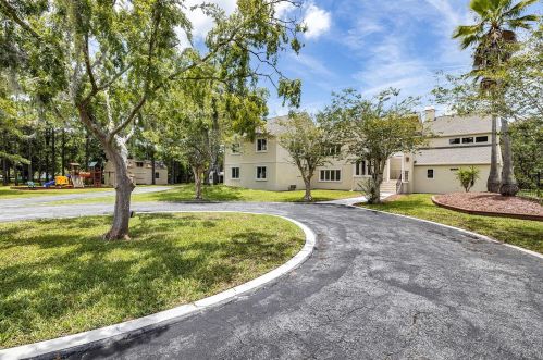 17320 Whirley Rd, Lutz FL  33558-4827 exterior